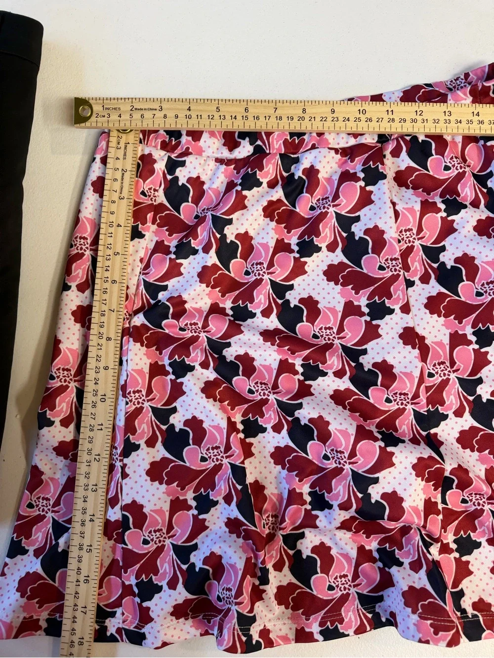 Sporty Floral Pink & Burgundy Patterned Skirt